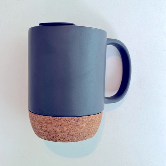 cypress Other - Thermal gray insulated ceramic mug with cover and wooden base